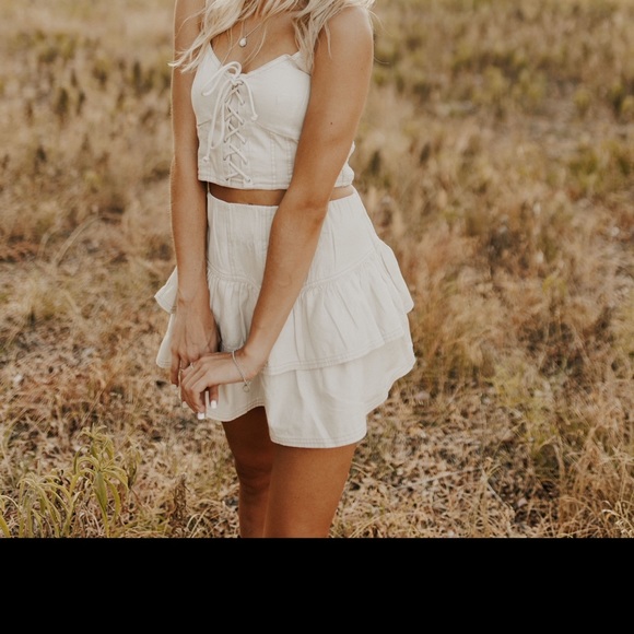 Bought online Two piece outfit, super cute for senior pictures. - Picture 3 of 3